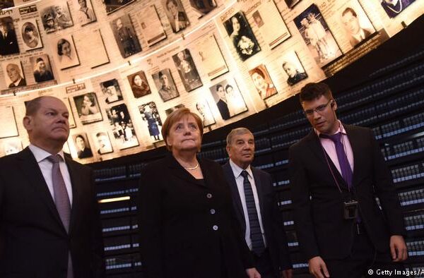 جرمنی میں سامیت دشمنی کی کوئی گنجائش نہیں، انگیلا میرکل