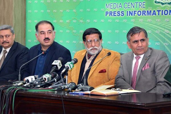 پی آئی اے میں بہترین لوگ ہیں مگر انہیں کام نہیں کرنے دیا گیا: سربراہ پی آئی اے