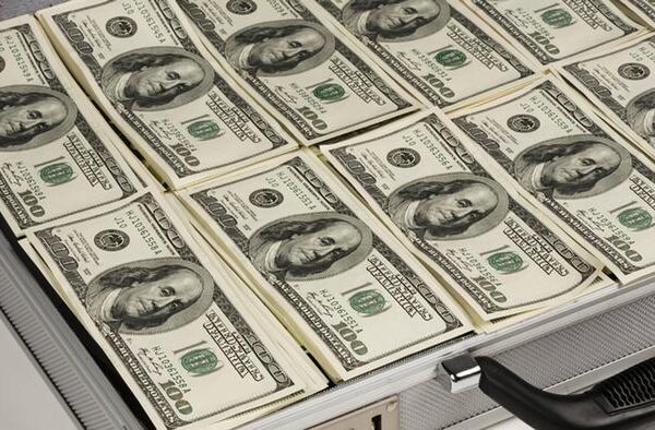 امریکا میں اگلے بڑے مالیاتی بحران کی وجہ ملکی طلبہ بنیں گے؟