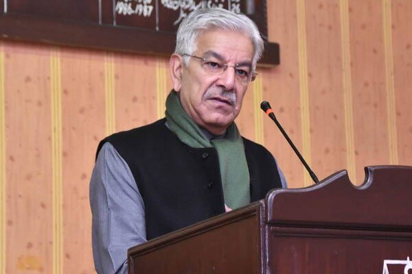 ‎عمران خان کی باتیں خلفائے راشدین والی اور طرزعمل ابوجہل والا ہے، خواجہ آصف