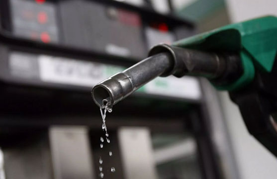 سعودی عرب کے بعد یو اے ای بھی 3.2 ارب ڈالر کا تیل ادھار دیگا