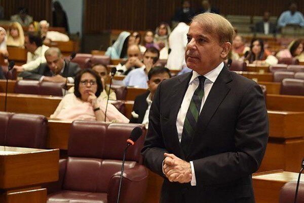 مہمند ڈیم کے ٹھیکے پر سوالیہ نشان لگ گیا ہے: شہباز شریف