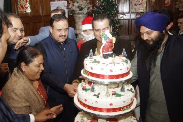 شنیلا روتھ کا متناضہ بیان