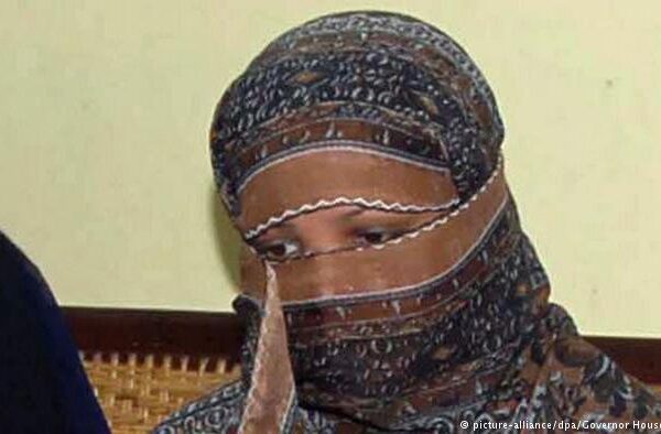 آسیہ بی بی کینیڈا پہنچ گئیں، میڈیا رپورٹس