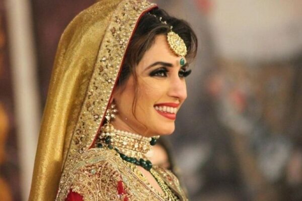 اداکارہ ایمان علی میجر عزیز بھٹی شہید کے پوتے کیساتھ رشتہ ازواج میں منسلک