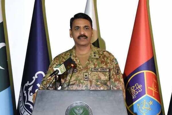 ہم امن چاہتے ہیں مگر بھارت کو جواب دینے کے سوا کوئی چارہ نہیں تھا: فوجی ترجمان