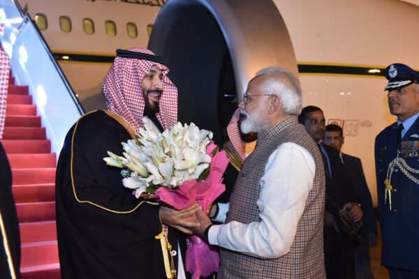 پاک بھارت کشیدگی کے بیچ، سعودی ولی عہد نئی دہلی پہنچ گئے