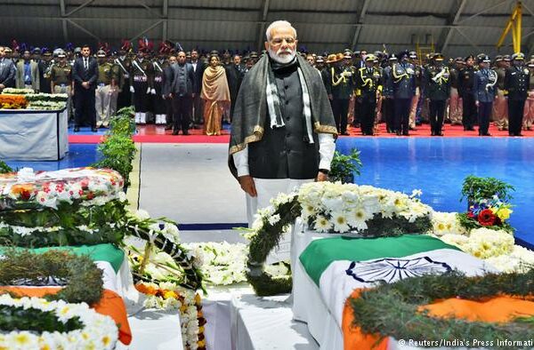 کیا میڈیا بھارت کو ’پوائنٹ آف نو ریٹرن‘ کی طرف لے کر گیا؟