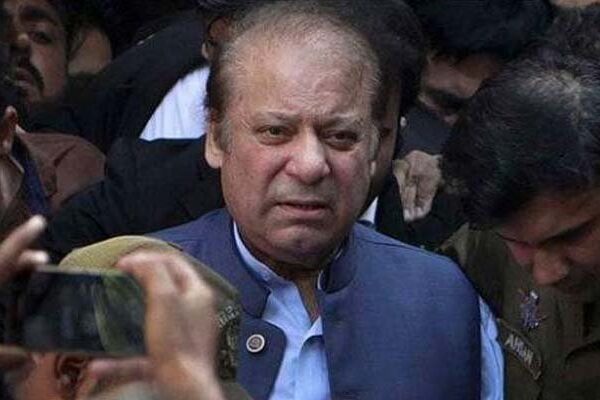 لاہور: سابق وزیراعظم نواز شریف کو کمر میں درد کی شکایت