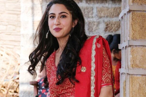 سارہ علی خان نے والدہ امریتا سنگھ کا گھر چھوڑ دیا