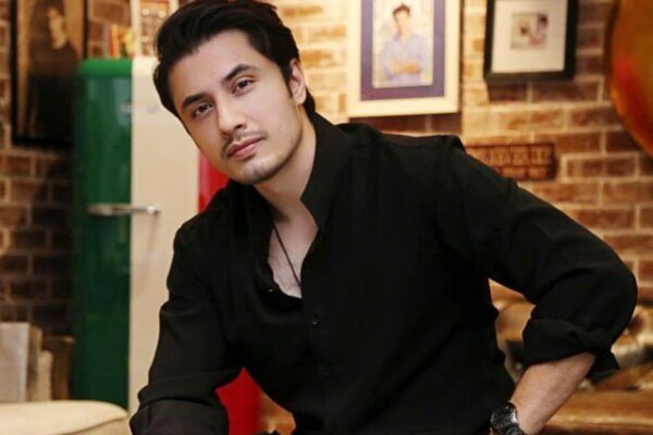 علی ظفر عصر حاضر کے بہترین گلوکار قرار