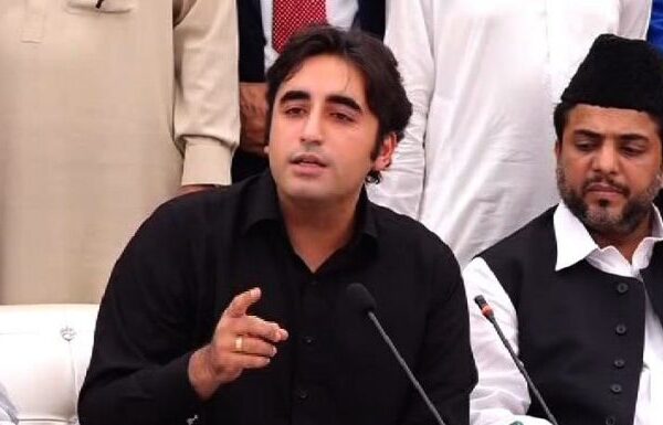 سیاہ روپ کے طور پر، کالے دھبے کی مانند