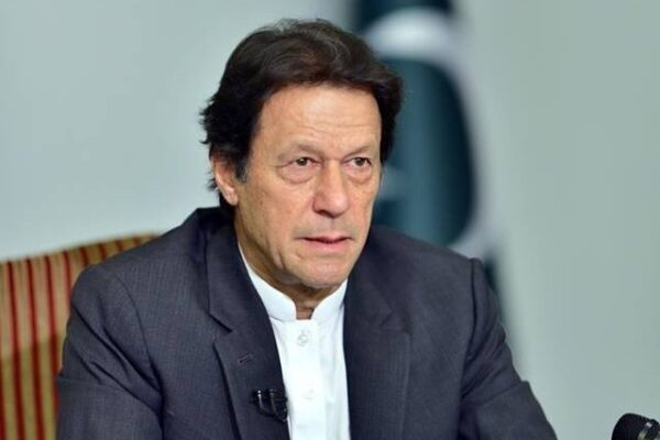 عدالتی فیصلوں کا احترام کرتے ہیں: وزیراعظم کا نواز شریف کی ضمانت پر رد عمل