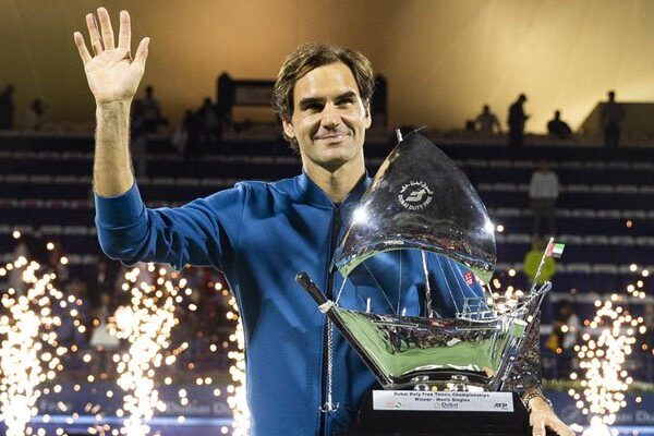 سوئس ٹینس اسٹار راجر فیڈرر نے کیریئر کا 100 واں ٹائٹل جیت لیا