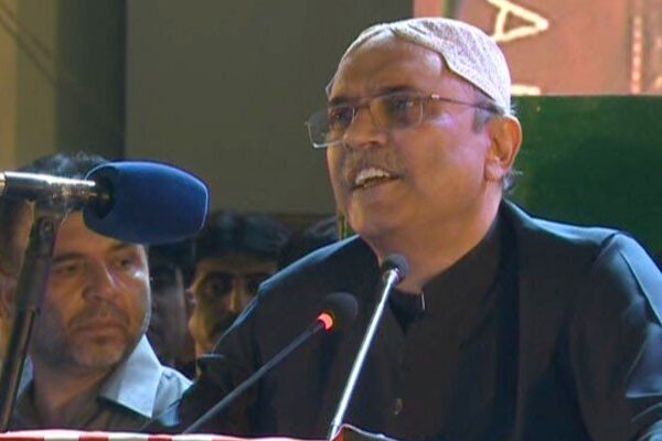 عوام تیار ہو جائیں، حکمرانوں کو گھر بھیجنے کا وقت آ گیا ہے: آصف زرداری