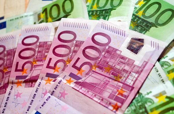 جرمنی اور آسٹریا میں 500 یورو کے نوٹوں کا اجراء بند