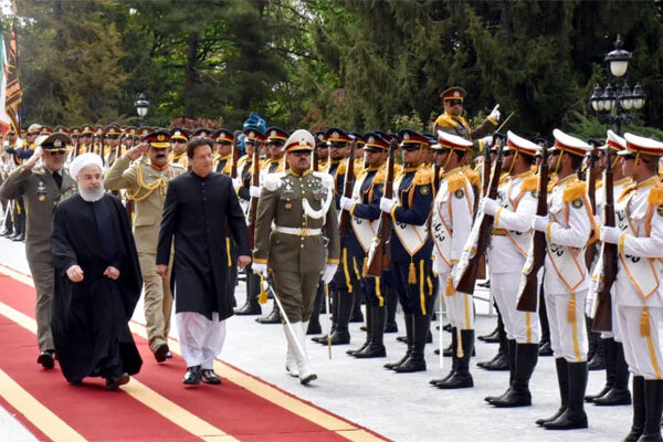 وزیر اعظم کا دورہ ایران تاریخی نہیں بن سکا
