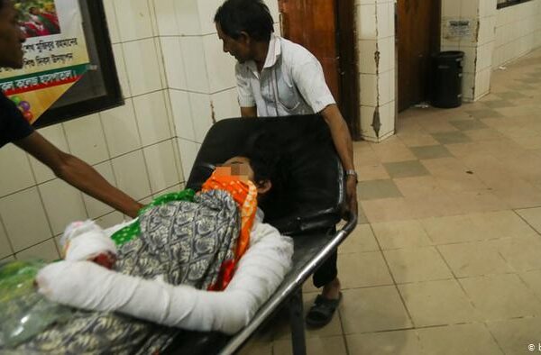مدرسے کی لڑکی کو ہیڈ ماسٹر کے کہنے پر آگ لگائی گئی، پولیس