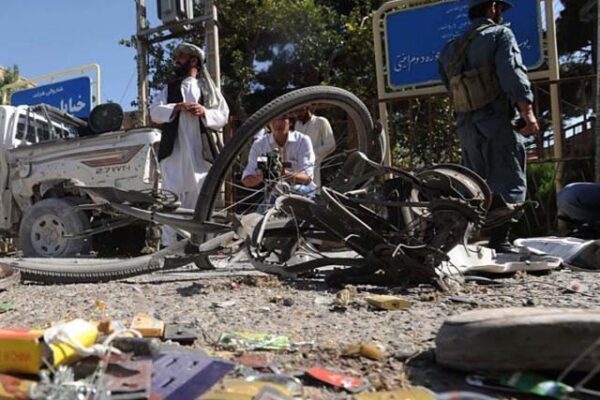 افغانستان کی مارکیٹ میں ہونے والے بم دھماکے میں 3 بچے جاں بحق، 21 زخمی