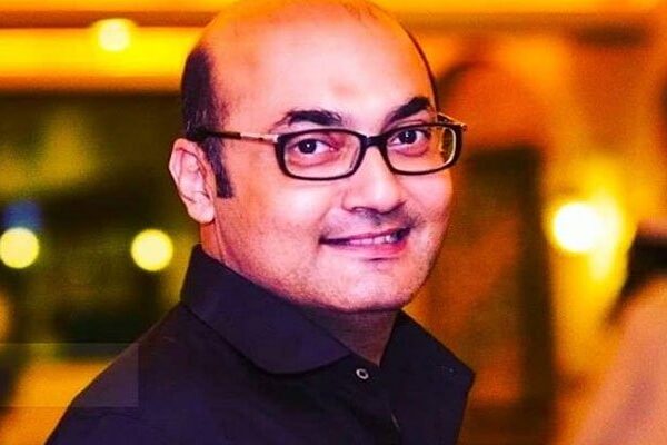 ٹی وی ڈائریکٹر عاطف حسین انتقال کرگئے