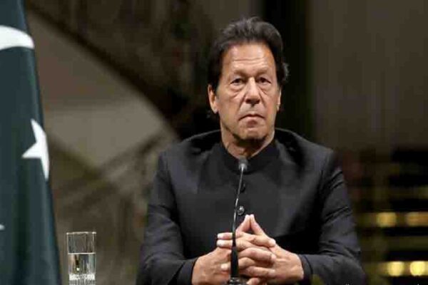 عمران خان! آپ کے گرد گہرا تنگ ہو رہا ہے