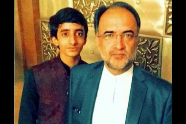 دو چراغ اور بجھے