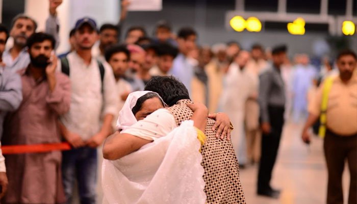 Return Pakistanis