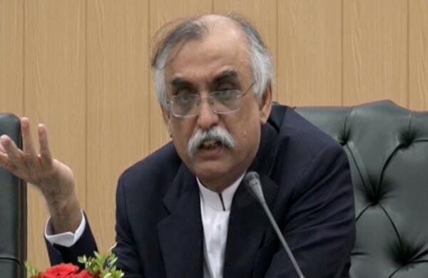 پاکستان میں رجسٹرڈ ایک لاکھ میں سے 50 ہزار کمپنیاں نان فائلر ہیں: چیئرمین ایف بی آر