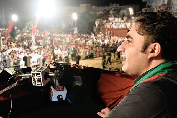 یہ کہتے ہیں وزیراعظم کو سلیکٹڈ نہ بولیں، یہ لفظ تو ڈکشنری میں بھی آ گیا ہے، بلاول بھٹو