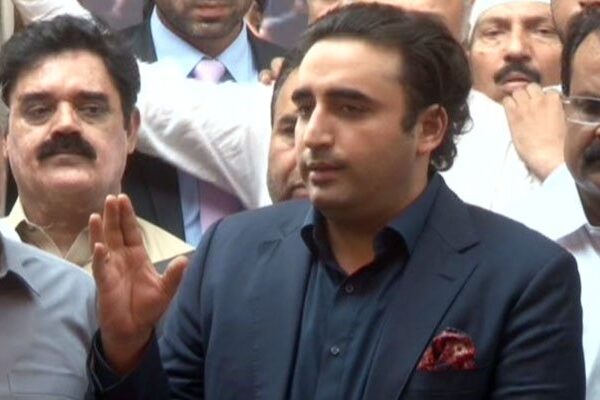 جتنے کیسز بنانے ہیں بنا لیں پیپلز پارٹی جھکے گی نہیں:  بلاول بھٹو