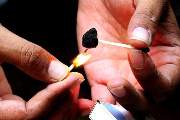 چرس سے آئس نشہ تک، منشیات کا بڑھتا استعمال