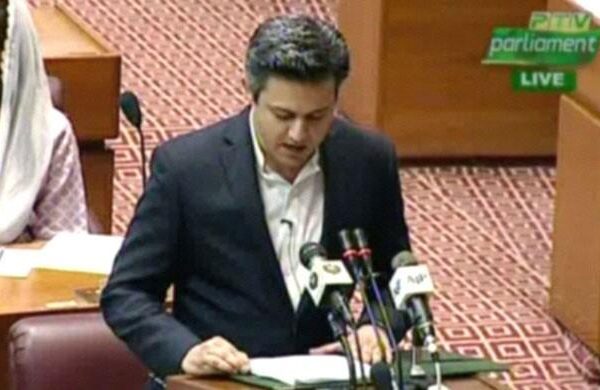 وفاقی بجٹ پیش: 11 کھرب روپے کے نئے ٹیکسز عائد، گھی، چینی، گیس اور گاڑیاں مہنگی