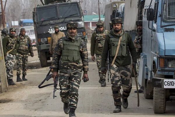بھارتی فوج نے نام نہاد آپریشن کے نام پر مزید 4 کشمیری نوجوان شہید کر دیے
