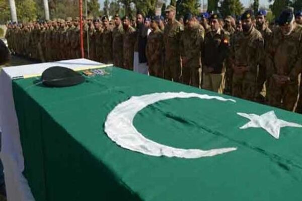 شمالی وزیرستان حملے میں شہید فوجی افسران کی نماز جنازہ ادا