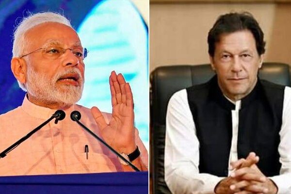 وزیراعظم عمران خان اور نریندر مودی کے درمیان ملاقات اور مصافحہ