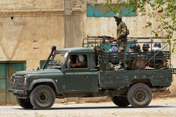 شمالی وزیرستان میں پاک فوج کی گاڑی پر فائرنگ اور بم حملہ، ایک جوان شہید
