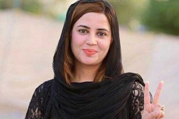 زرتاج گل کی نااہلی کے لیے الیکشن کمیشن میں درخواست دائر