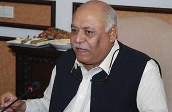 اپوزیشن نے حاصل بزنجو کو چیئرمین سینیٹ کا متفقہ امیدوار نامزد کر دیا