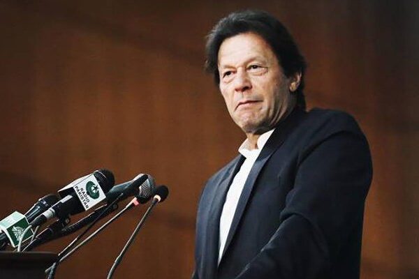 این آر او نہیں پلی بارگین ہو گی، وزیراعظم کی نواز شریف اور زرداری کو پیشکش