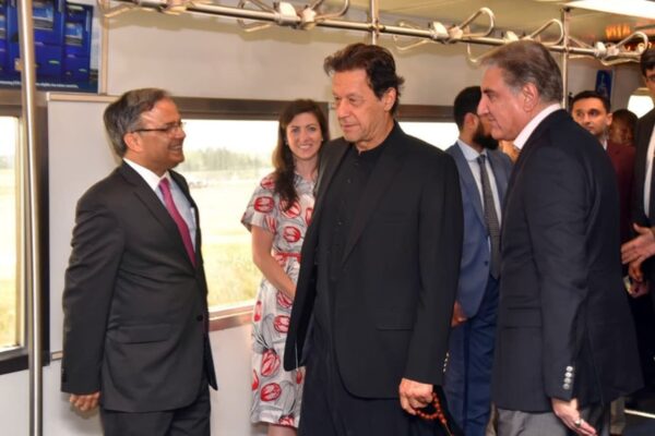 کپتان کا دورہ اور امریکہ کا ہٹنے سے انکار