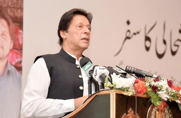 بے نامی جائیداد کی نشاندہی کرنیوالے کو 10 فیصد دیا جائے گا، وزیراعظم