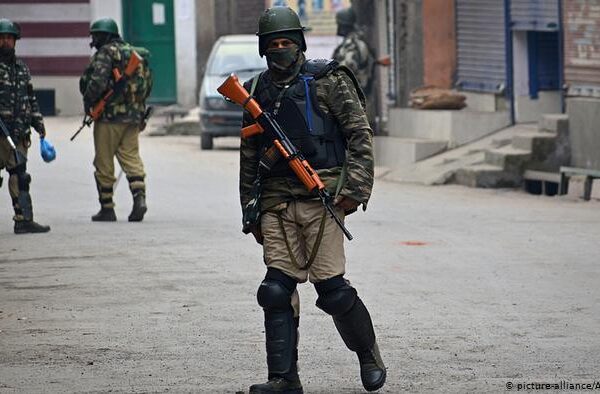 کشمیر پر اقوام متحدہ کی رپورٹ، پاکستان اور بھارت پر تنقید
