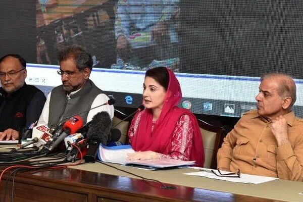 نواز شریف کیخلاف فیصلہ دینے والے جج کو بلیک میل کیا گیا، مریم نواز ویڈیو سامنے لے آئیں