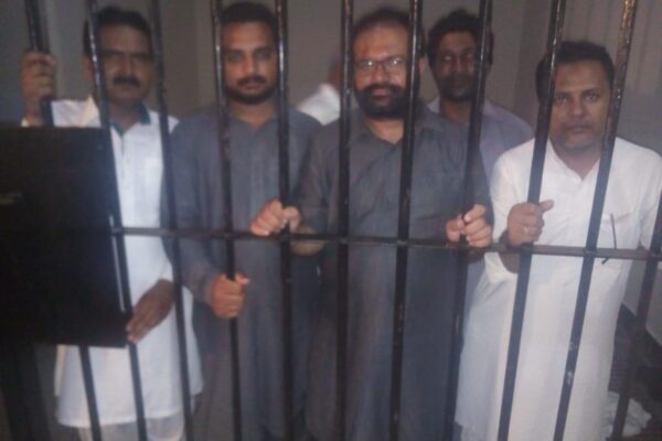 عمران نیازی اپنی ناکامیاں اور نا اہلی کو چھپانے کیلئے (ن) لیگی قائدین اور کارکنوں پر جھوٹے مقدمات درج کروا رہے ہیں۔ صاحبزادہ یونس عدیل