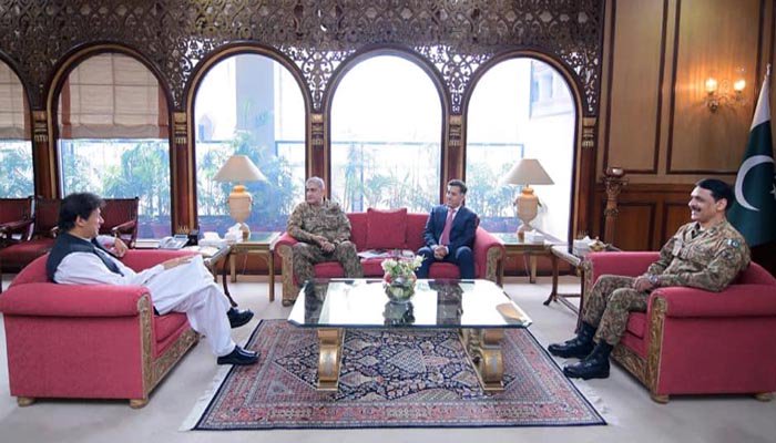 Qamar Javed Bajwa - Imran Khan