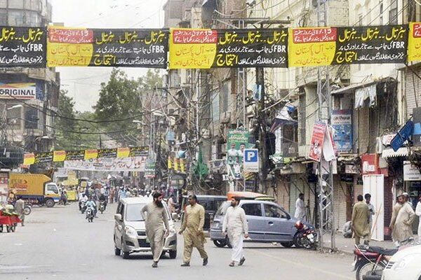 ٹیکس نفاذ کے خلاف انجمن تاجران پاکستان کی ہڑتال پر تاجر دو دھڑوں میں تقسیم
