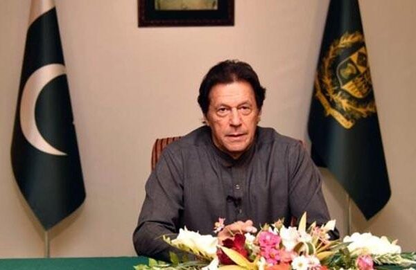 مقبوضہ کشمیر سے متعلق بھارتی اقدام خطے کی سلامتی کو تباہ کر دے گا: وزیراعظم