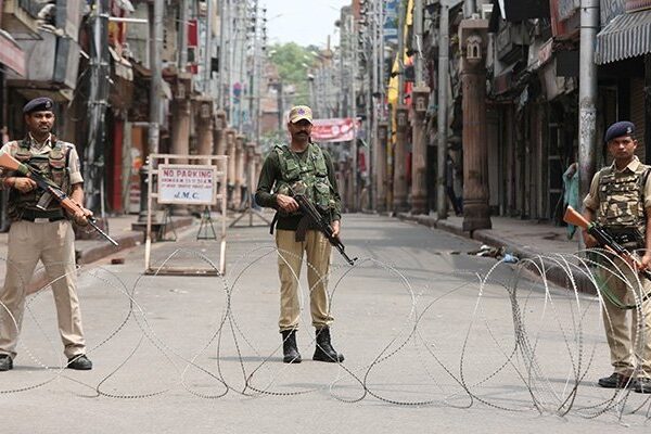 کیا کشمیر میں خون کی ہولی کھیلی جا رہی ہے؟