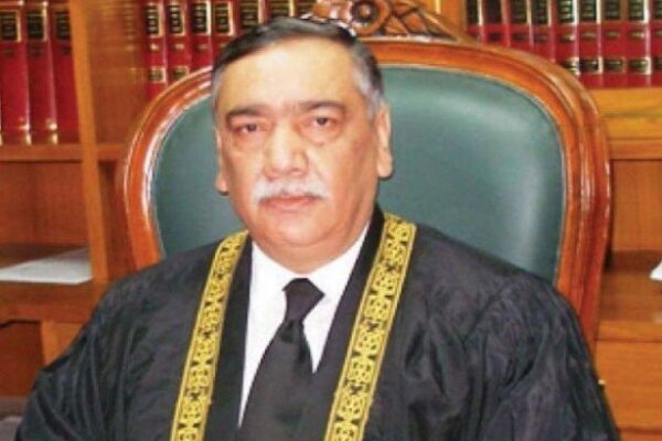 سب کچھ سپریم کورٹ نے کرنا ہے تو نچلی عدالتوں کی کیا ضرورت؟ چیف جسٹس