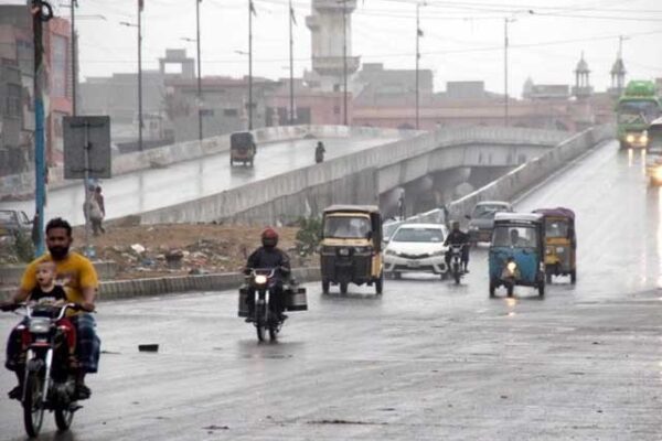 کراچی میں آج سے ہلکی و درمیانی بارشیں متوقع